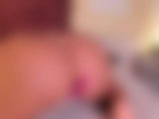 Live cam show with Mia-crawford - Ebony Squirt on SpankPalCams