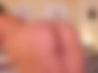 Live cam show with Mia-crawford - Lush on CamClone