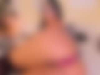 Live cam show with Mia-crawford - Black Big Ass on Soda Cam