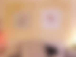 Live cam show with Mia-crawford - Young Adult Teen (18+) on 1on1-livenow