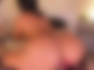 Live cam show with Mia-crawford - Black Blowjob on Camsoda
