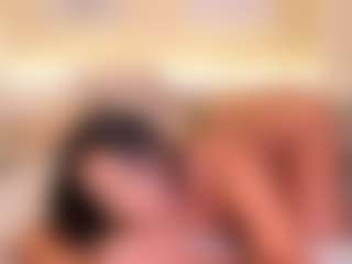 Live cam show with Mia-crawford - Brown Eyes on madthumbs