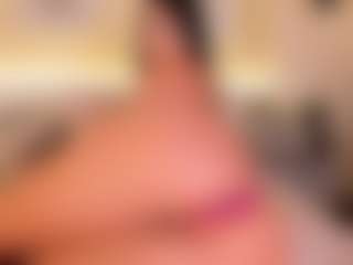 Live cam show with Mia-crawford - Asshole Black on nudelive.tv