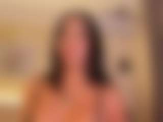 Live cam show with Mia-crawford - Athletic BBW on x69.live
