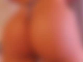 Live cam show with Mia-crawford - Young Adult on Camsoda