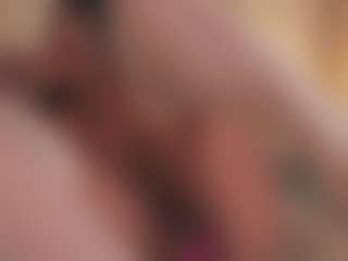 Live cam show with Mia-crawford - Dildo on Milfs Live