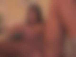 Live cam show with Mia-crawford - Fingers on UwU Esports