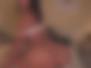 Live cam show with Mia-crawford - Black Toys on Lustler