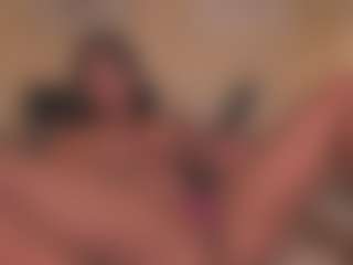 Live cam show with Mia-crawford - Foot Fetish Black on SmokeAndPoke