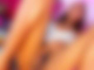 Live cam show with beautiful oriana - Tease on fapnchat