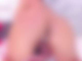 Live cam show with Veronica Lodge - Ass Bouncing on Camsoda