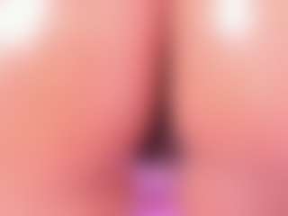 Veronica Lodge's Live Sex Cam Show