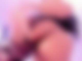 Live cam show with Veronica Lodge - Deepthroat on Camsoda