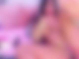 Live cam show with Veronica Lodge - Shaved Pussy on Camsoda