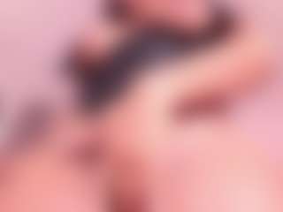 Live cam show with Veronica Lodge - Teen (18+) on Camsoda