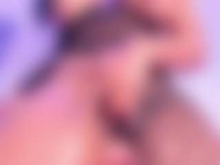 Veronica Lodge's Live Sex Cam Show