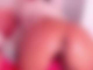 Live cam show with Veronica Lodge - Lush Teen (18+) on Camsoda