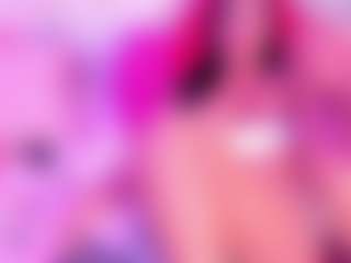 Live cam show with Veronica Lodge - Public Toys on Camsoda