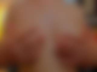 kayakiss MILF webcam performer live streaming