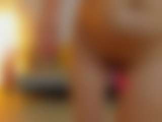 kayakiss MILF webcam performer live streaming