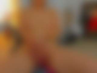 kayakiss MILF webcam performer live streaming
