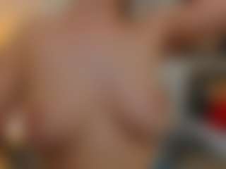 kayakiss MILF webcam performer live streaming