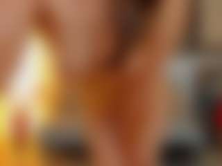 Live cam show with kayakiss - Mature on CamClone