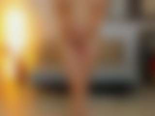 Live cam show with kayakiss - Normal on Camsoda