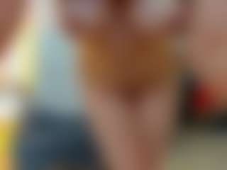 Live cam show with kayakiss - Middle Aged on Free Soda