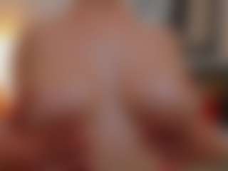 kayakiss MILF webcam performer live streaming
