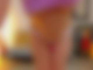 Live cam show with kayakiss - Mature on Camsoda