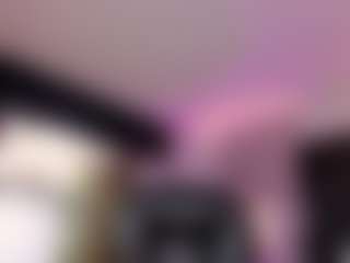 Live cam show with SARAH RHODES - Mature on liverealitysex.com