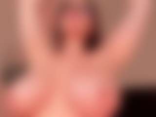 Live cam show with SARAH RHODES - Brown Hair on SinfulBabes