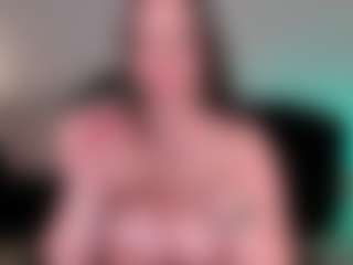 Live cam show with SARAH RHODES - Mature on Camsoda Late Night