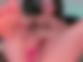Live cam show with SARAH RHODES - Mature on TeamSkeetLive