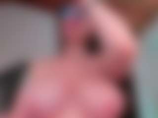 SARAH RHODES's Live Sex Cam Show