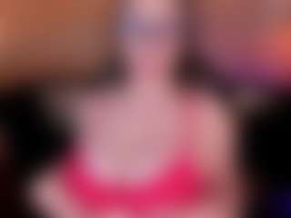 Live cam show with SARAH RHODES - Mature on Dolls Live