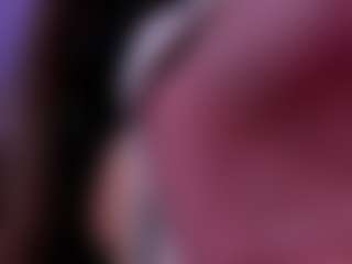 Live cam show with SARAH RHODES - Mature on Milfs Live