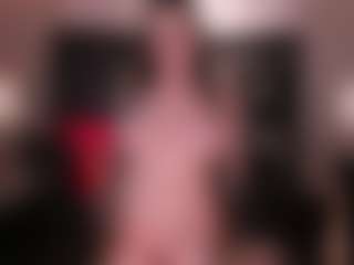 Live cam show with SARAH RHODES - Nipple Piercings on nudelive.tv