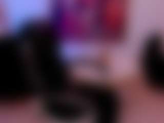 Live cam show with SARAH RHODES - BBW on Mixed Magazine Live