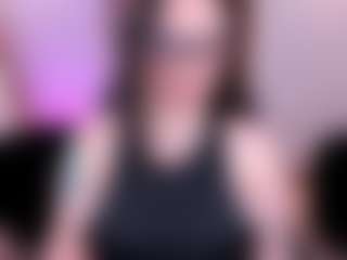 Live cam show with SARAH RHODES - Interactivetoy Mature on Camsoda
