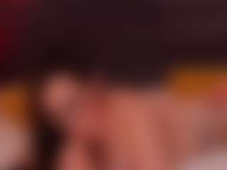 Live cam show with SARAH RHODES - Young Adult on Camsoda