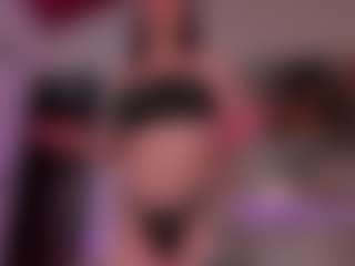 Live cam show with SARAH RHODES - Brown Hair Teen (18+) on Camsoda