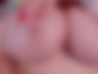 Live cam show with SARAH RHODES - White Mature on Camsoda | colombia
