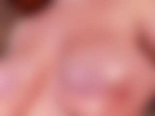 Live cam show with SARAH RHODES - Shaved Pussy Mature on Camsoda