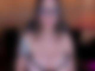 Live cam show with SARAH RHODES - Public on Camsoda Late Night