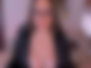Live cam show with SARAH RHODES - Mature on galaxygirlnitro.com