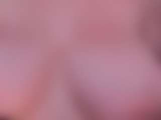 Live cam show with SARAH RHODES - Mature on StripNow