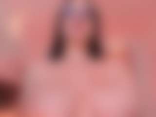 Live cam show with SARAH RHODES - Public Brown Hair on Camsoda