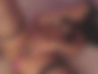 Live cam show with Sweet Veronica - Shaved Pussy on AdultVida.com